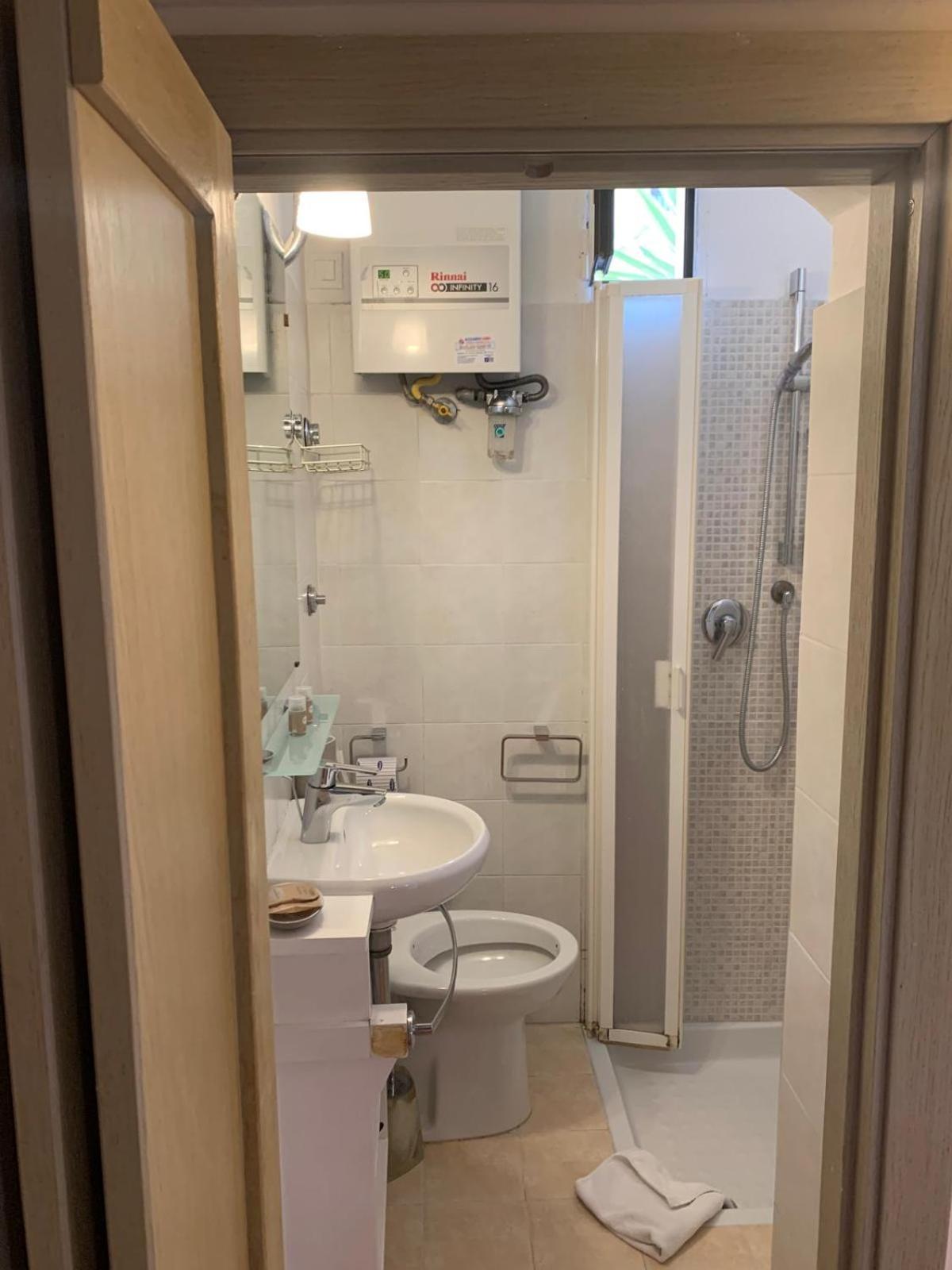 Domus Chiavari House Рим Екстер'єр фото